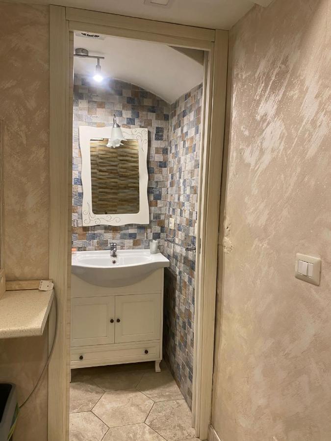 Ciro House Bed & Breakfast Наполи Екстериор снимка